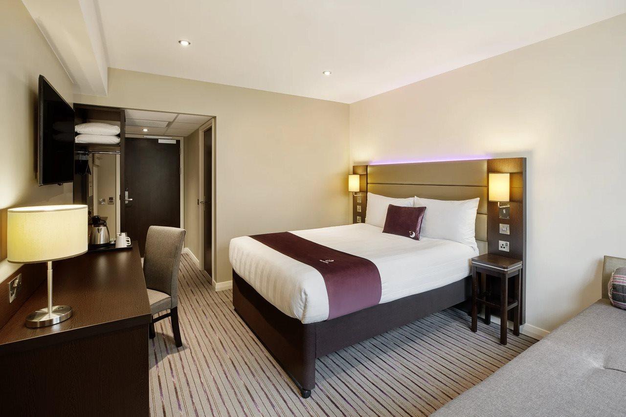 Premier Inn Epsom South 외부 사진