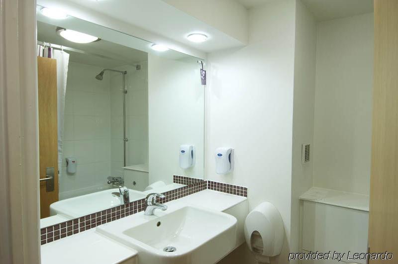 Premier Inn Epsom South 외부 사진